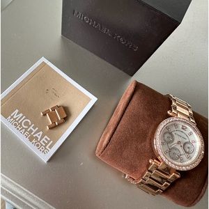 Michael Kors rose gold watch